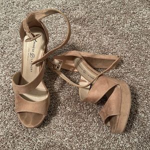 Chinese Laundry nude heels size 8.5 women’s